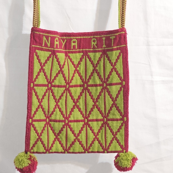 Huichol art yarn Bag - Picture 2 of 10